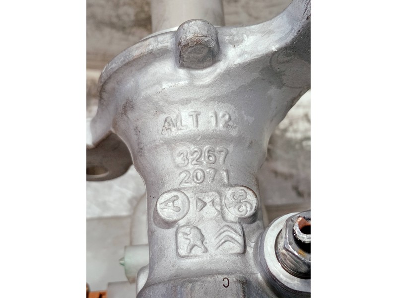 Recambio de bomba freno para opel mokka gs line referencia OEM IAM 32672071 A005P990 