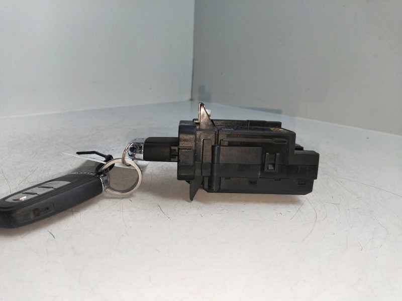 Recambio de conmutador de arranque para audi a4 ber. (b8) básico referencia OEM IAM 8K0909130C  