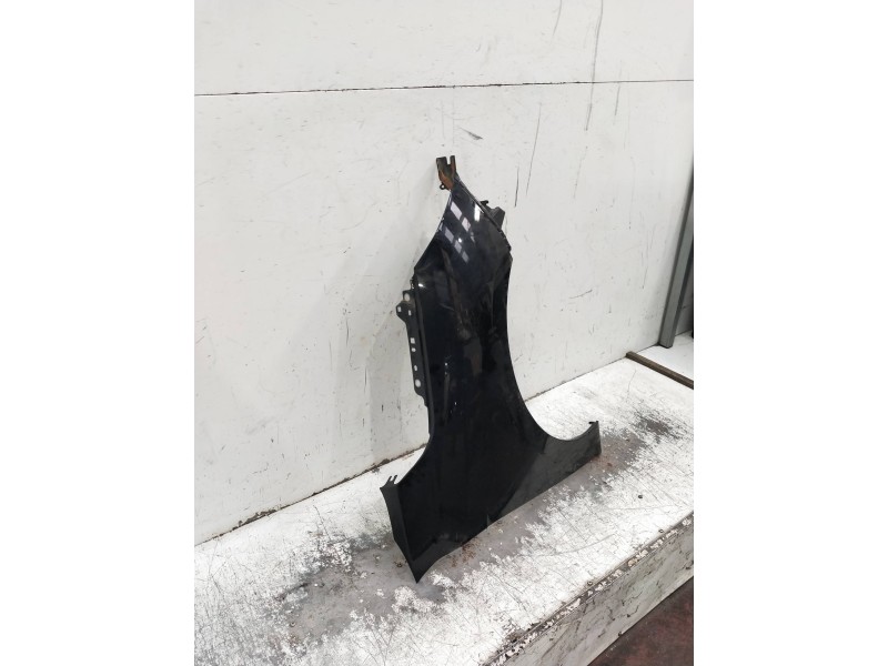 Recambio de aleta delantera derecha para opel corsa f referencia OEM IAM   