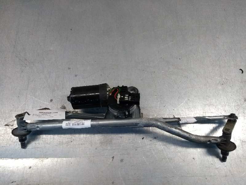 Recambio de motor limpia delantero para bmw serie 3 compact (e46) 320td referencia OEM IAM 0390241355 67638362155  Recambio de motor limpia delantero para bmw serie 3 compact (e46) 320td referencia OEM IAM 0390241355 67638362155