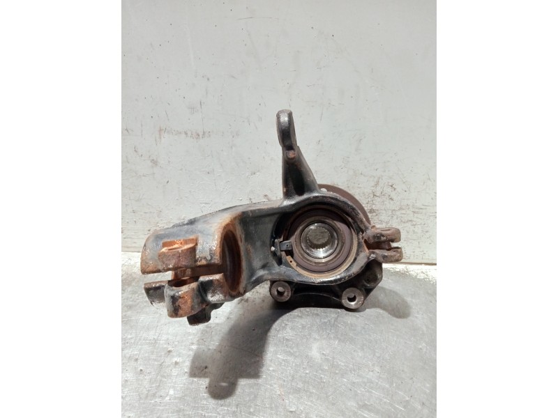 Recambio de mangueta delantera derecha para citroen c4 cactus referencia OEM IAM   