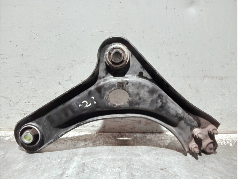 Recambio de brazo suspension inferior delantero izquierdo para citroen c4 cactus referencia OEM IAM   
