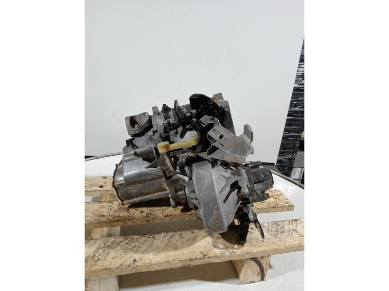 Recambio de caja cambios para peugeot 208 (p2) referencia OEM IAM 20XJ05 0083889T 6V