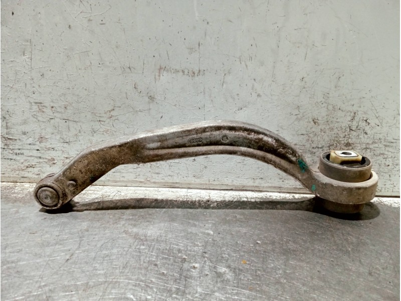 Recambio de brazo suspension inferior delantero derecho para audi a4 berlina (b5) 1.9 tdi referencia OEM IAM 4D0407696J  
