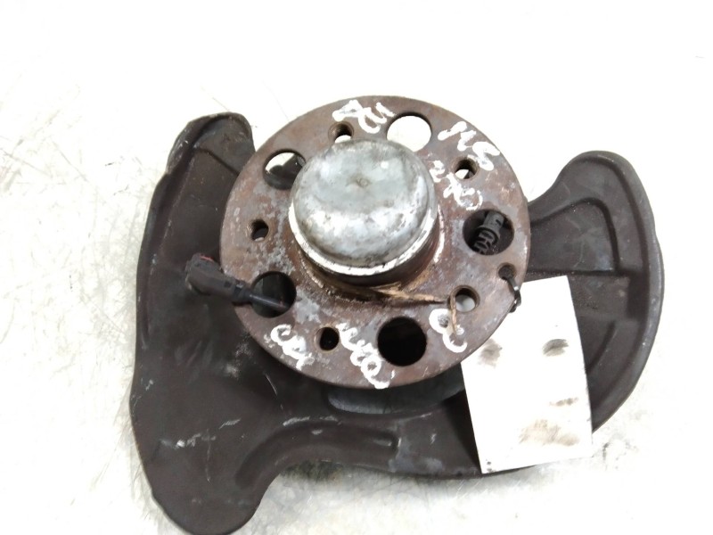Recambio de mangueta trasera derecha para mercedes clase c (w203) berlina 270 cdi (203.016) referencia OEM IAM 2023500206  