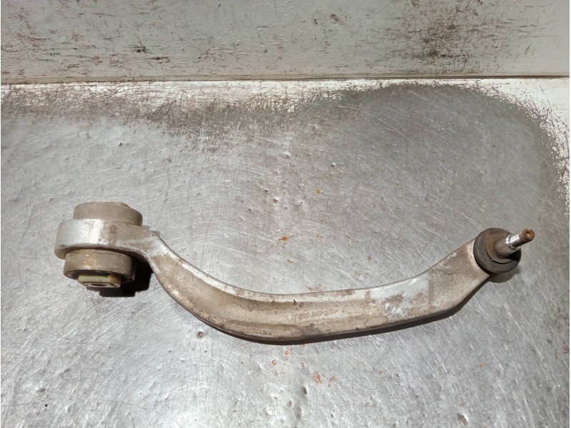 Recambio de brazo suspension inferior delantero izquierdo para audi a4 berlina (b5) 1.9 tdi referencia OEM IAM 4D0407695J  
