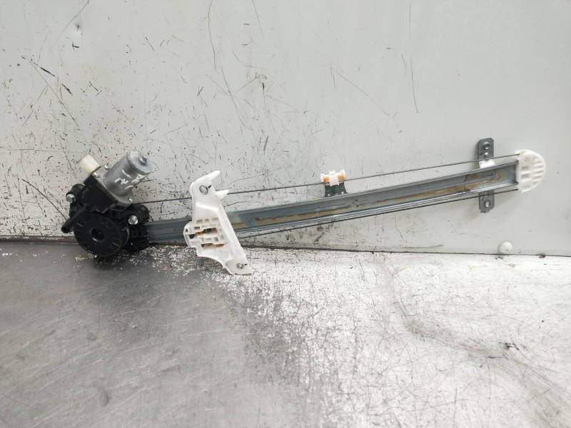 Recambio de elevalunas delantero izquierdo para suzuki ignis (/mf) referencia OEM IAM 8346065P00 2621006080 5P