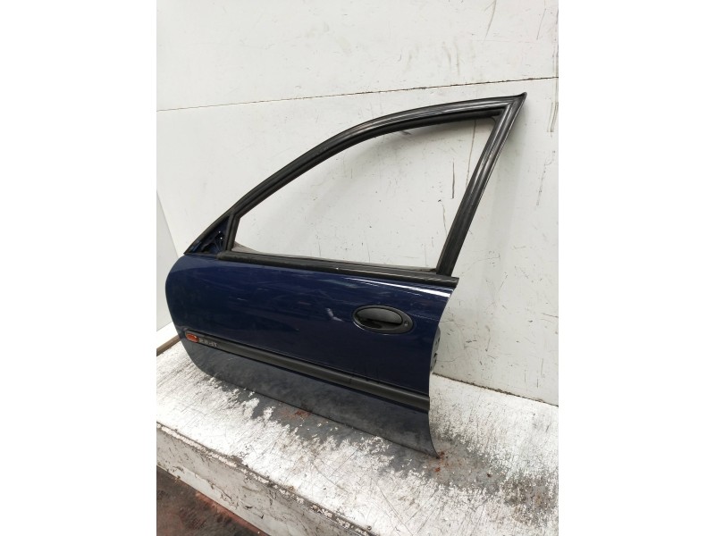 Recambio de puerta delantera izquierda para renault laguna (b56) 2.2 dt rxe referencia OEM IAM   5P