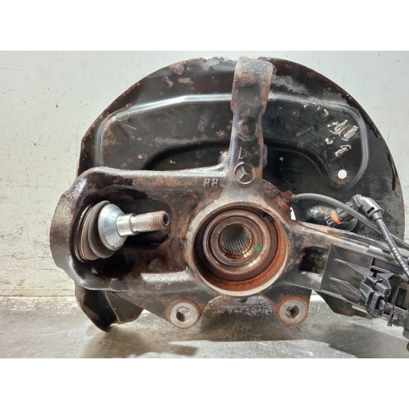 Recambio de mangueta delantera derecha para mercedes clase m (w164) 320 cdi 4m edition 10 referencia OEM IAM 06064302  