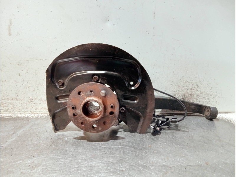 Recambio de mangueta delantera izquierda para mercedes clase m (w164) 320 cdi 4m edition 10 referencia OEM IAM 02060642  