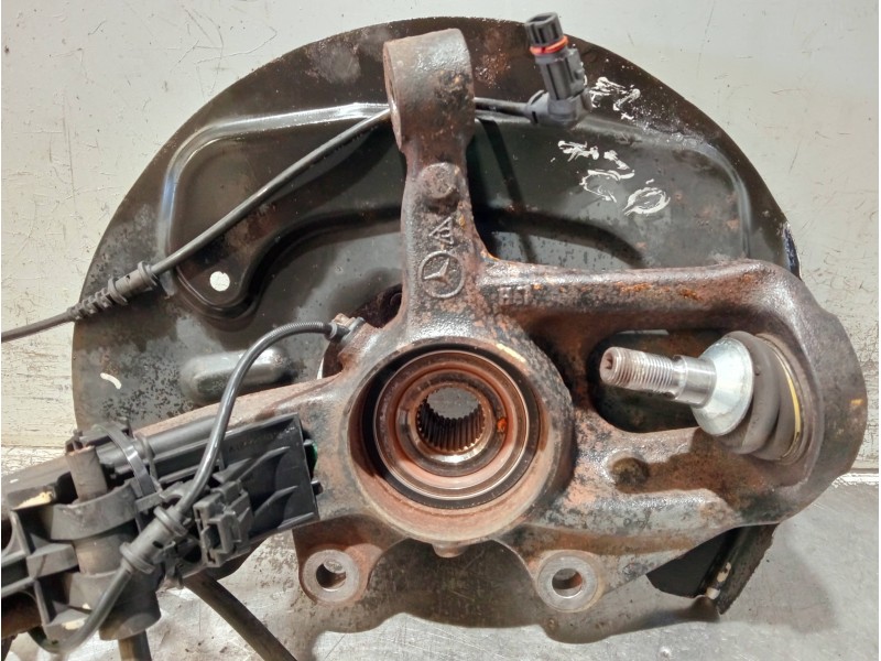 Recambio de mangueta delantera izquierda para mercedes clase m (w164) 320 cdi 4m edition 10 referencia OEM IAM 02060642  