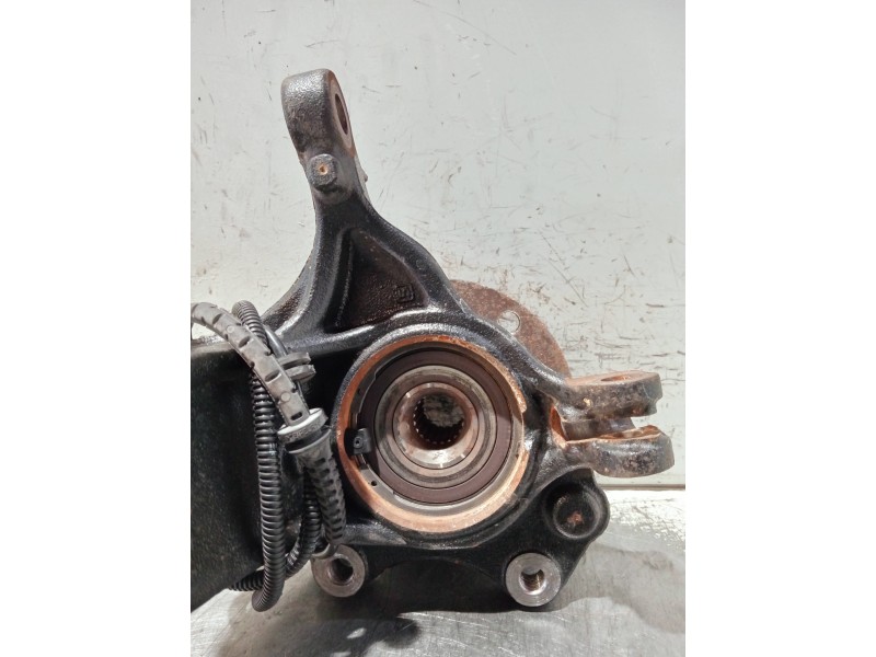 Recambio de mangueta delantera derecha para citroen c4 cactus bluehdi 100 referencia OEM IAM   