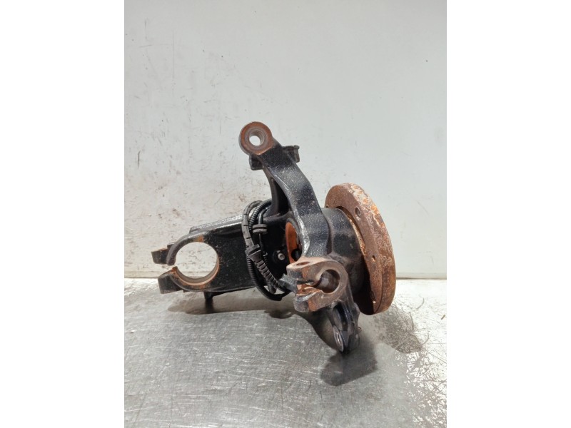 Recambio de mangueta delantera derecha para citroen c4 cactus bluehdi 100 referencia OEM IAM   