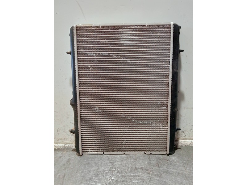 Recambio de radiador agua para citroen c4 cactus bluehdi 100 referencia OEM IAM 9685852680 890960000 848960006