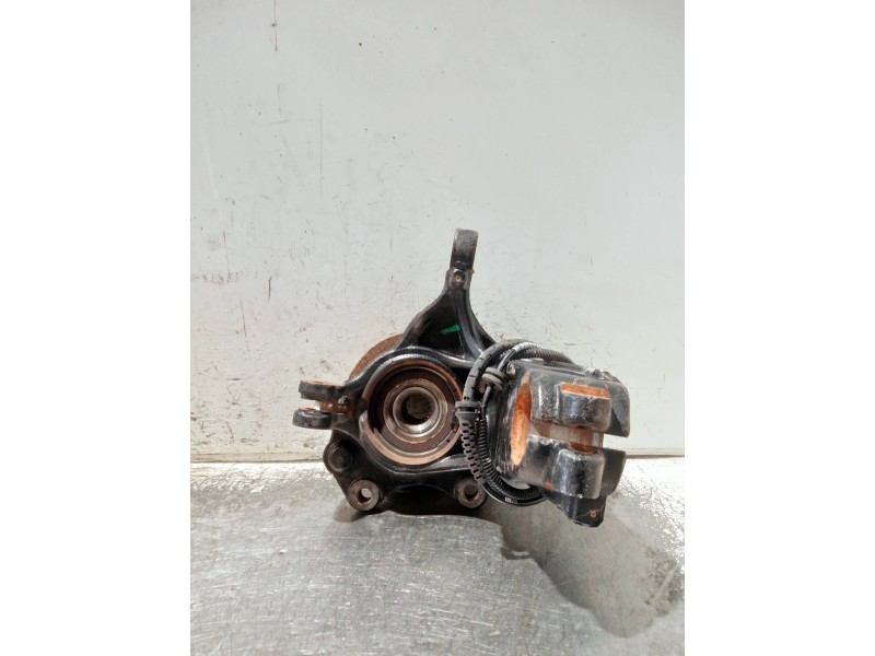 Recambio de mangueta delantera izquierda para citroen c4 cactus bluehdi 100 referencia OEM IAM   