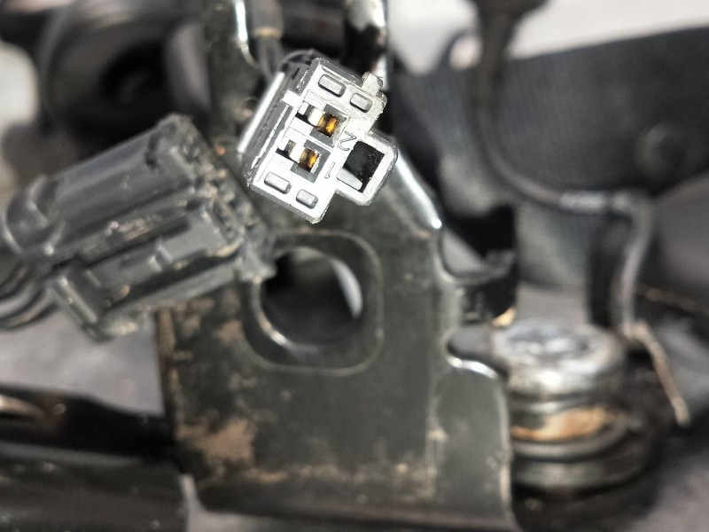 Recambio de juego cinturones trasero para opel mokka gs line referencia OEM IAM 34328130C  5P