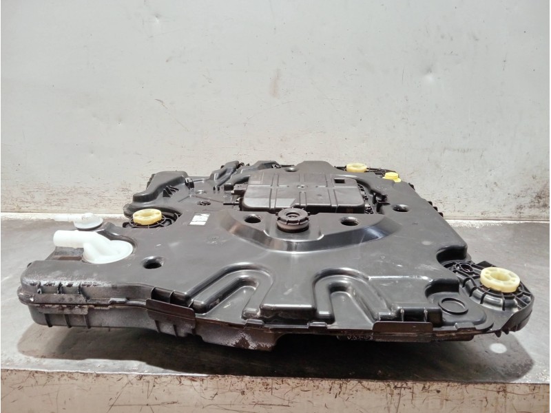 Recambio de deposito combustible para citroen c4 cactus bluehdi 100 referencia OEM IAM 9827948380 78662B ADBLUE