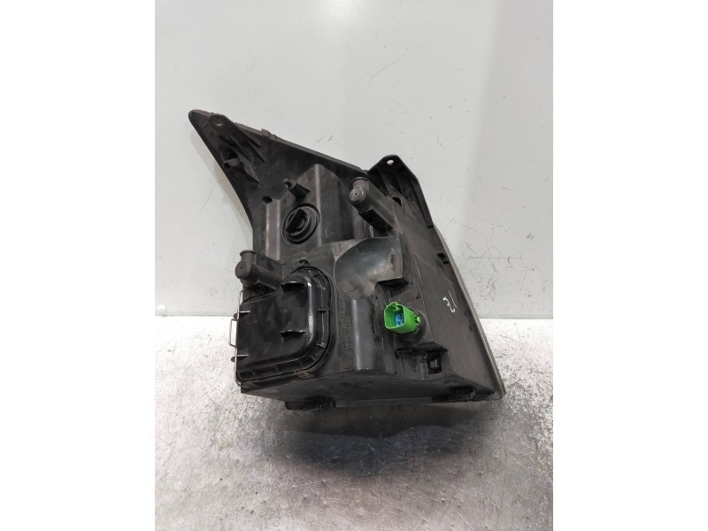 Recambio de faro izquierdo para ford transit caja cerrada ´06 referencia OEM IAM 01010011100010  