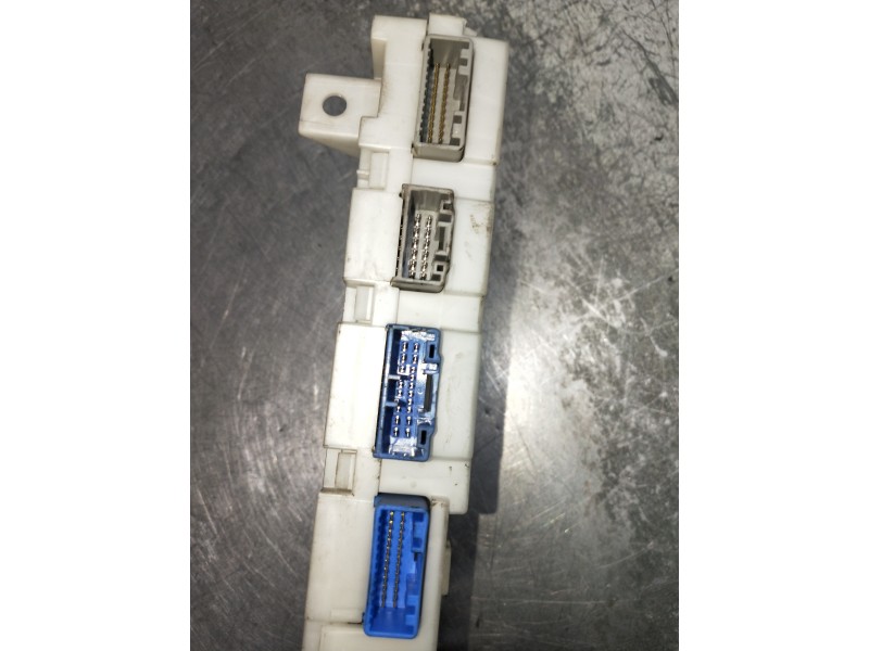 Recambio de modulo electronico para mazda 3 lim. (bl) referencia OEM IAM BDB667560G VP8ALF14B205GG 