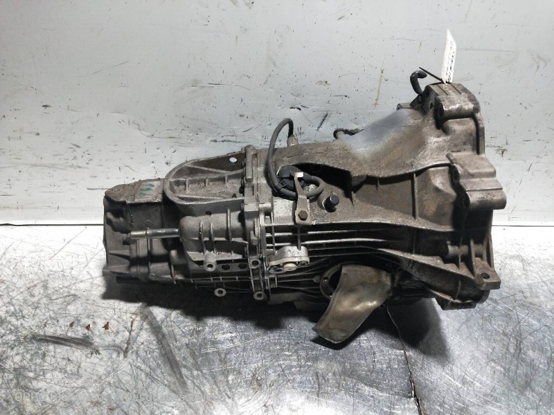 Recambio de caja cambios para audi 80 (811/813) referencia OEM IAM AKM 16126  Recambio de caja cambios para audi 80 (811/813) referencia OEM IAM AKM 16126