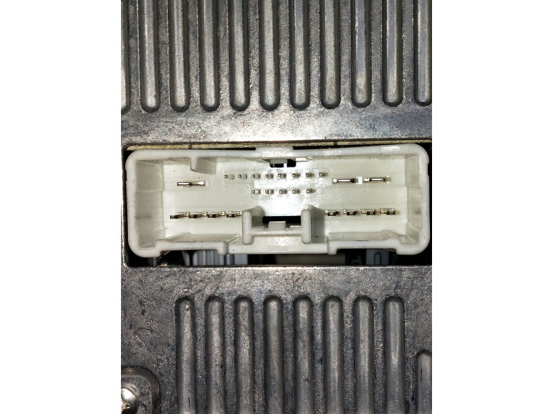 Recambio de sistema audio / radio cd para mazda 3 lim. (bl) referencia OEM IAM 14799928 BDA466AR0B 09F1B3733385