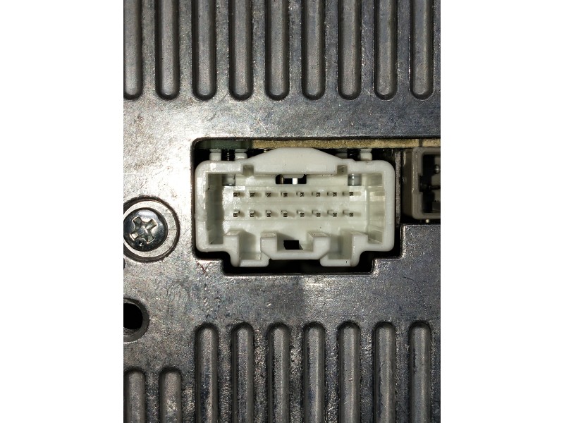 Recambio de sistema audio / radio cd para mazda 3 lim. (bl) referencia OEM IAM 14799928 BDA466AR0B 09F1B3733385