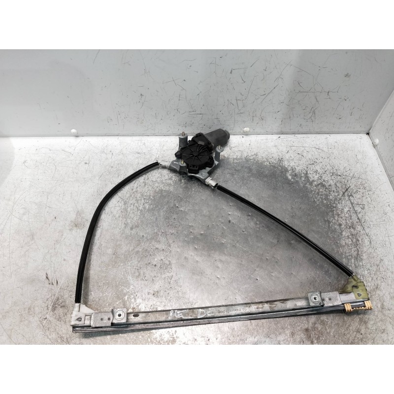 Recambio de elevalunas delantero derecho para renault clio ii fase ii (b/cb0) referencia OEM IAM 117312 400732B 3P