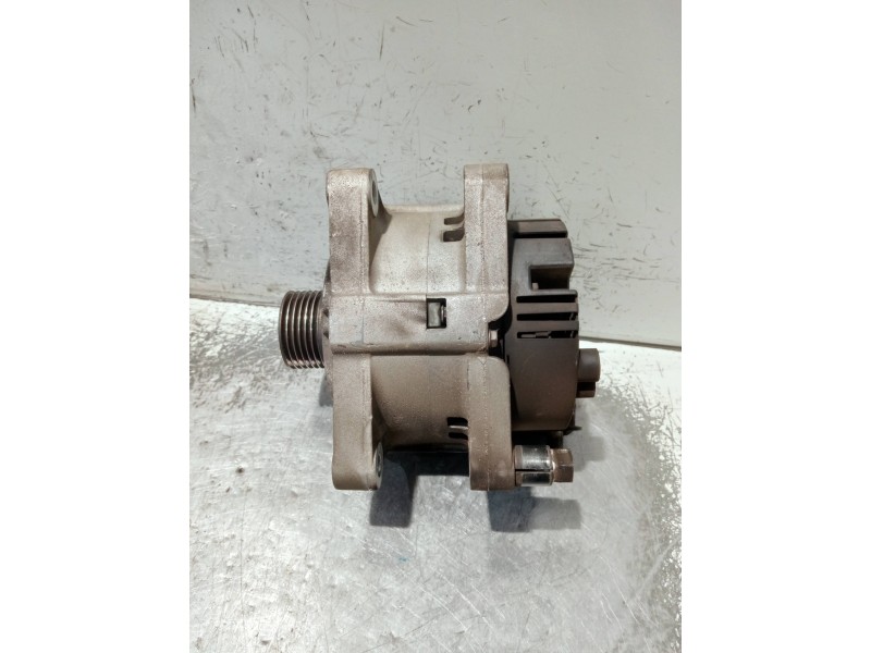 Recambio de alternador para peugeot 307 (s1) referencia OEM IAM 9642879780 2542491A SG10B023