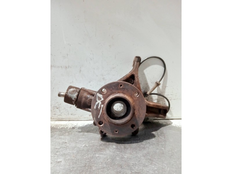 Recambio de mangueta delantera derecha para peugeot 307 (s1) referencia OEM IAM   