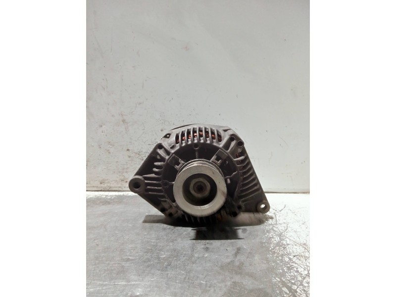 Recambio de alternador para renault laguna (b56) 2.2 dt rxe referencia OEM IAM T541982R A13VI210 746854