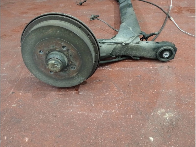 Recambio de puente trasero para volkswagen polo berlina (6n1) referencia OEM IAM   