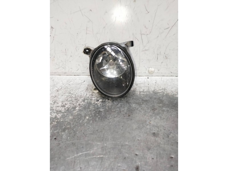 Recambio de faro antiniebla derecho para audi a4 ber. (b8) referencia OEM IAM   