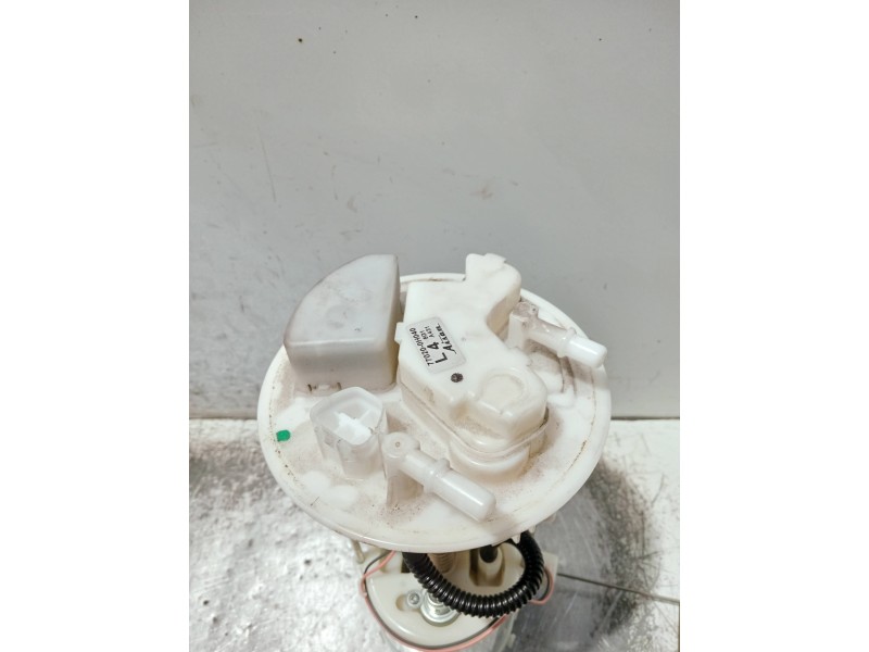 Recambio de bomba combustible para toyota aygo referencia OEM IAM 770200H040  
