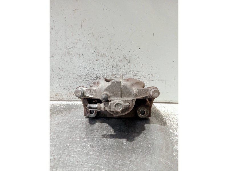 Recambio de pinza freno delantera izquierda para toyota aygo referencia OEM IAM Y01786  