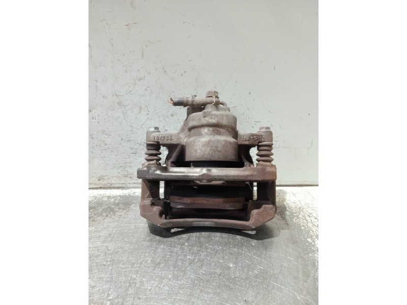 Recambio de pinza freno delantera izquierda para toyota aygo referencia OEM IAM Y01786  