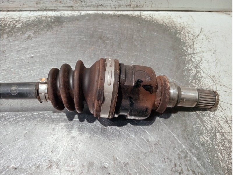 Recambio de transmision delantera derecha para toyota aygo referencia OEM IAM 434100H040A 410040A 