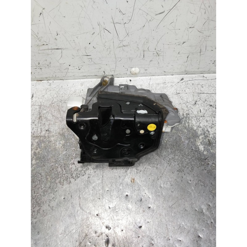 Recambio de motor cierre centralizado delantero derecho para audi a4 ber. (b8) referencia OEM IAM   4P