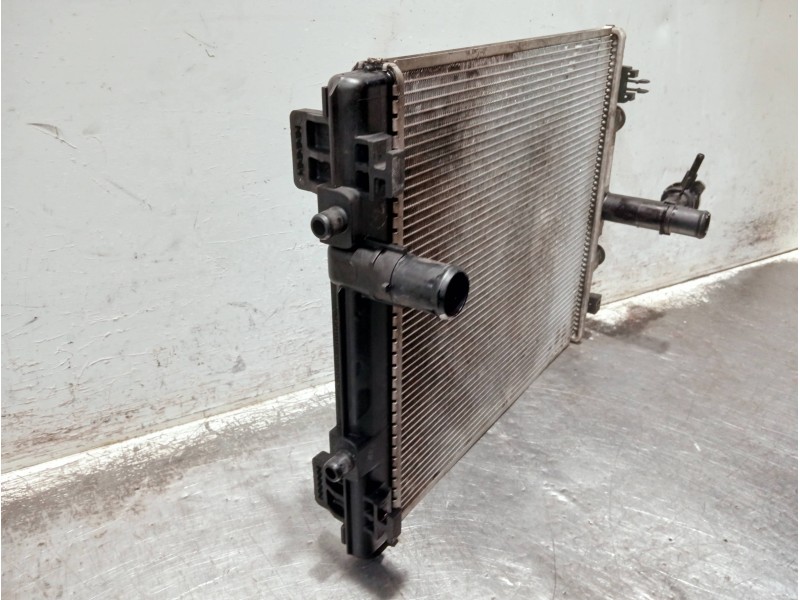 Recambio de radiador agua para toyota aygo referencia OEM IAM CZ4221753582  