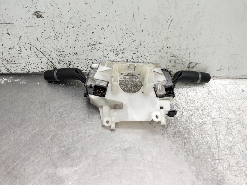 Recambio de mando luces para mazda 3 lim. (bl) referencia OEM IAM BBS417G517  