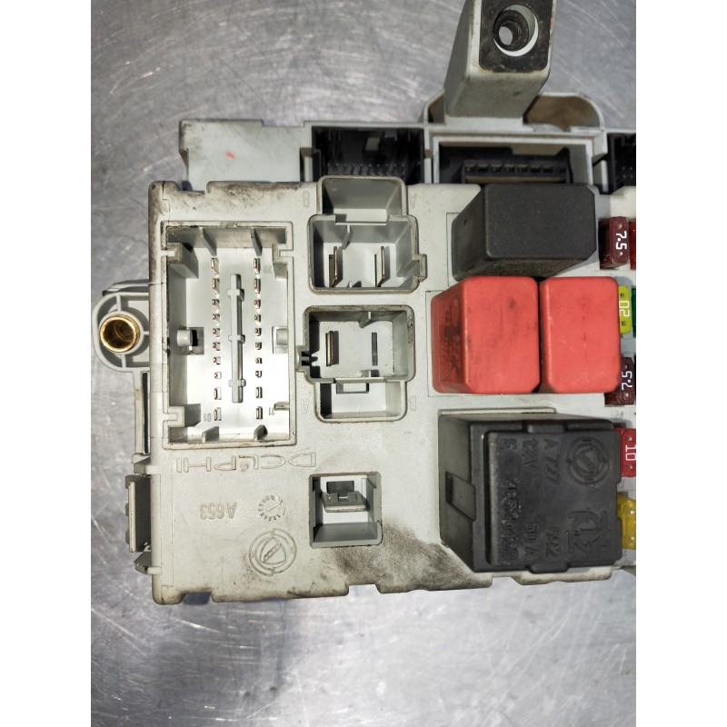 Recambio de caja reles / fusibles para fiat doblo cargo (223) 1.9 d referencia OEM IAM 51744898  