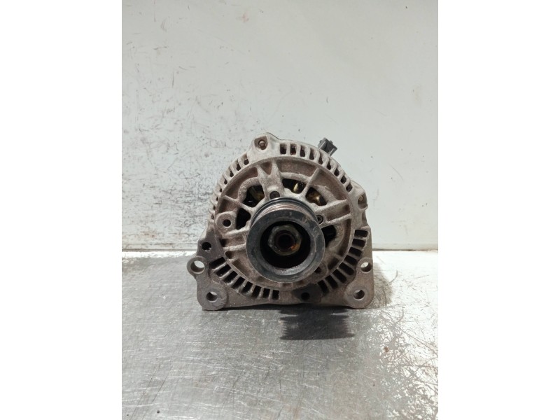 Recambio de alternador para volkswagen polo berlina (6n1) referencia OEM IAM 028903025H 0123310019 