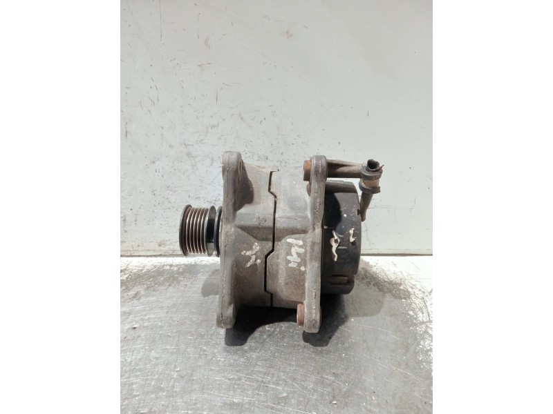 Recambio de alternador para volkswagen polo berlina (6n1) referencia OEM IAM 028903025H 0123310019 