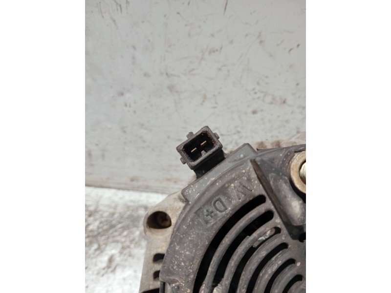 Recambio de alternador para volkswagen polo berlina (6n1) referencia OEM IAM 028903025H 0123310019 