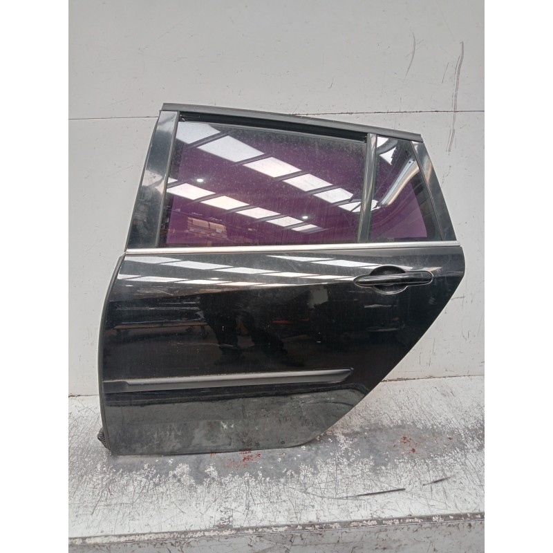 Recambio de puerta trasera izquierda para renault laguna grandtour iii 2.0 dci referencia OEM IAM   5P