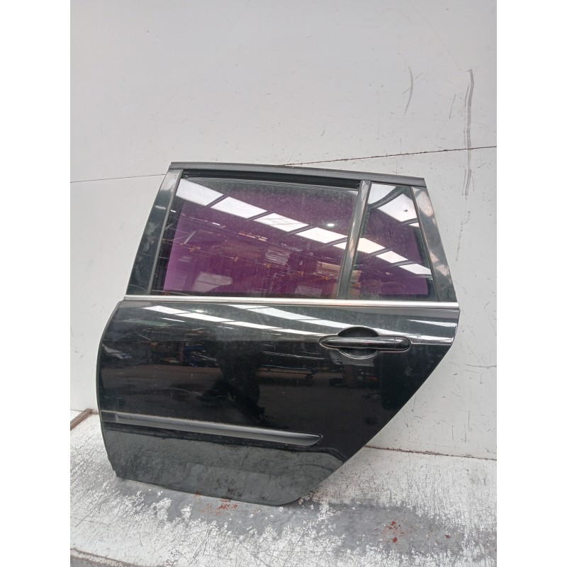 Recambio de puerta trasera izquierda para renault laguna grandtour iii 2.0 dci referencia OEM IAM   5P