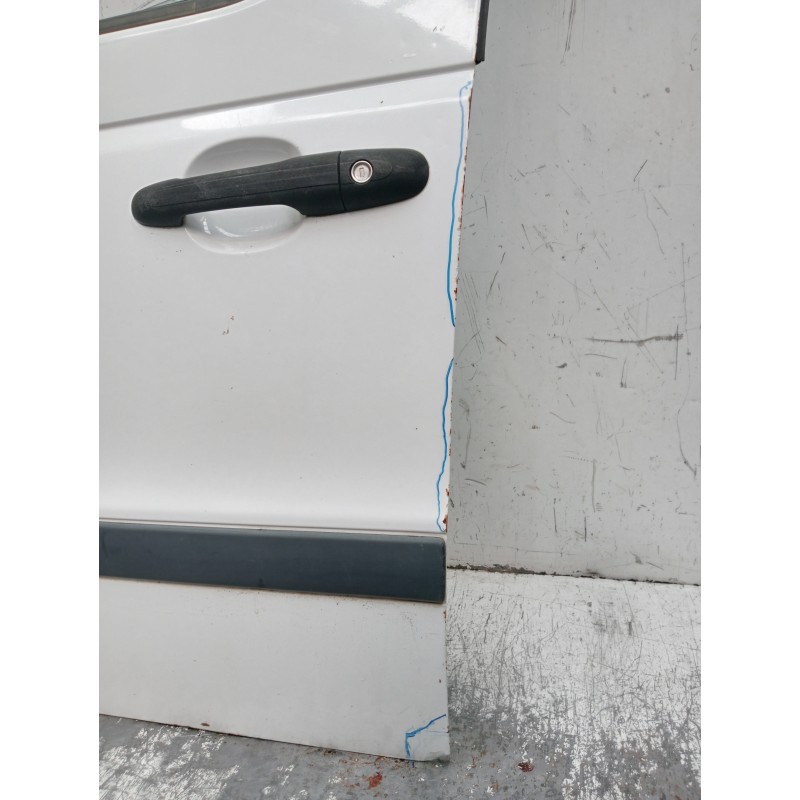 Recambio de puerta delantera izquierda para mercedes vaneo (w414) furgoneta compacta referencia OEM IAM  VER FOTOS 5P