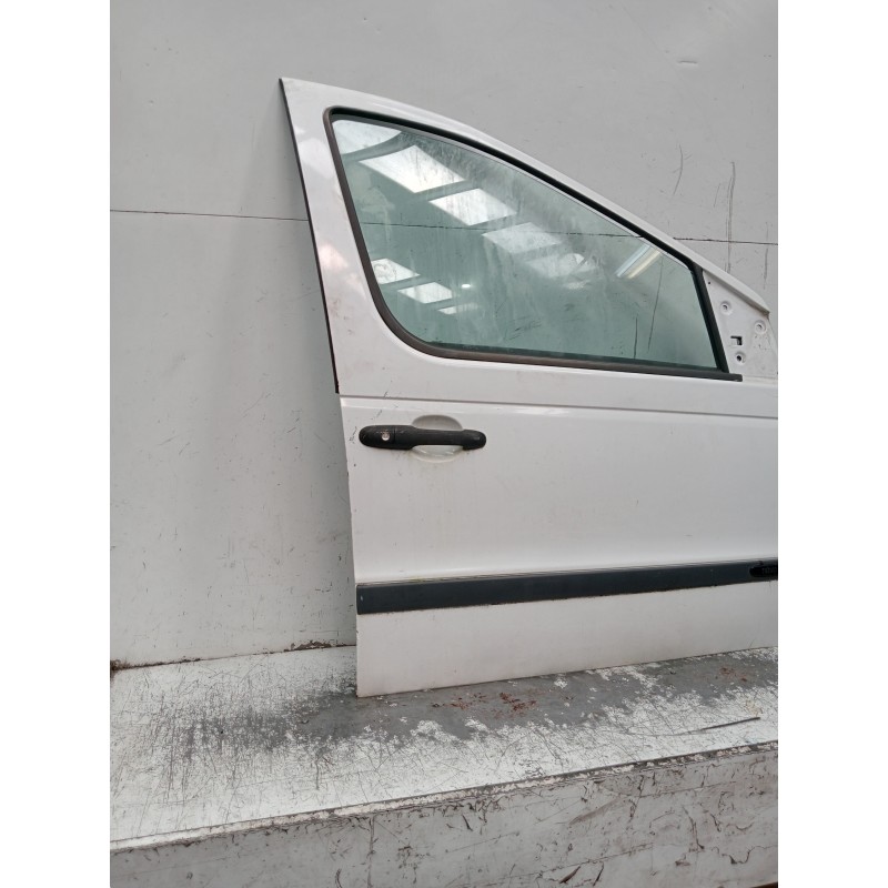 Recambio de puerta delantera derecha para mercedes vaneo (w414) furgoneta compacta referencia OEM IAM   5P