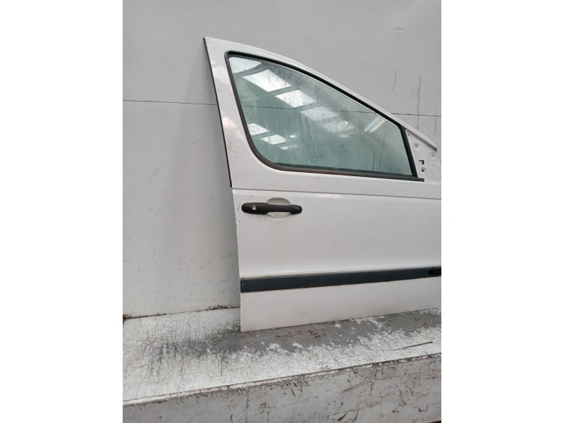 Recambio de puerta delantera derecha para mercedes vaneo (w414) furgoneta compacta referencia OEM IAM   5P