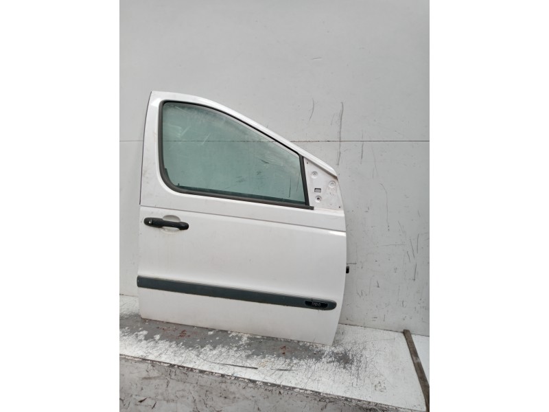 Recambio de puerta delantera derecha para mercedes vaneo (w414) furgoneta compacta referencia OEM IAM   5P
