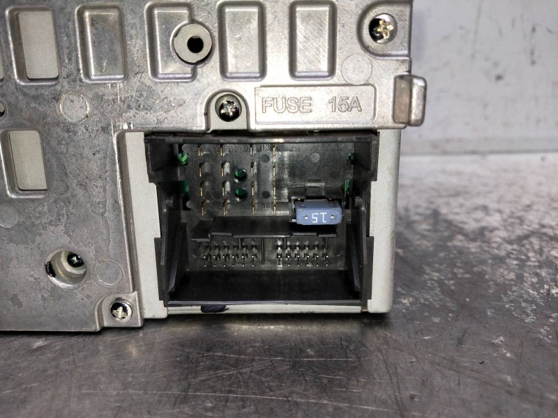 Recambio de sistema audio / radio cd para audi a4 ber. (b8) referencia OEM IAM 8K0909131C  